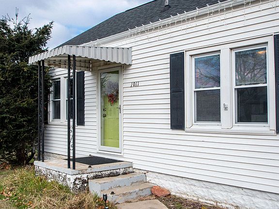 4th image of 1011 E Moneta Ave