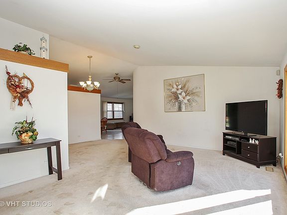 2nd image of 235 Garden Ave