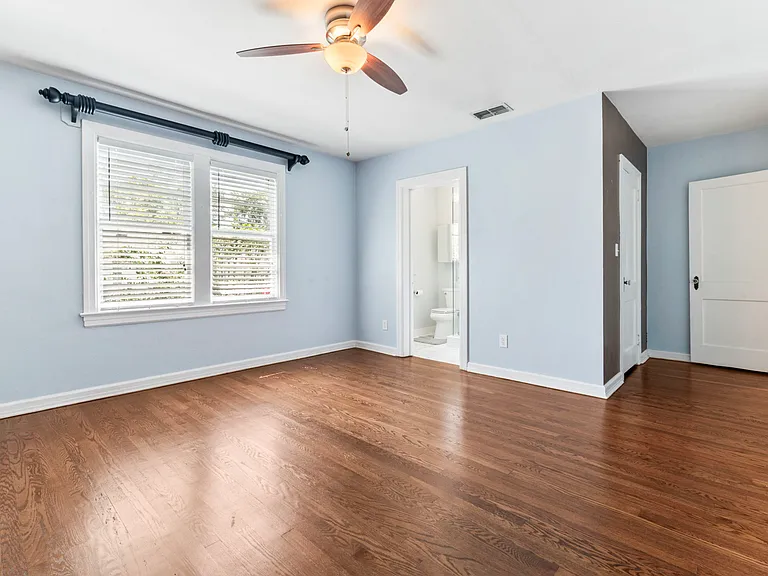 1326 Pinetree Rd — Photo 13
