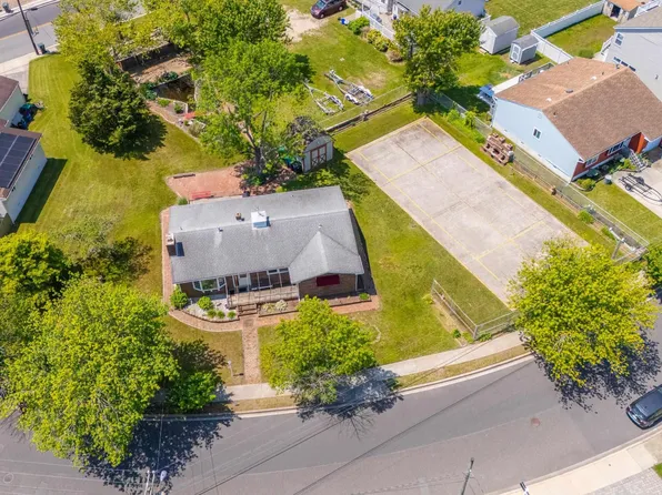 502 Caverly Dr, Brigantine, NJ 08203