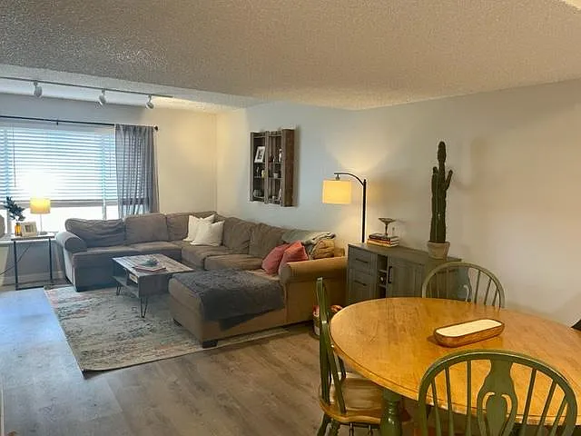 8369 W Virginia Ave — Photo 9