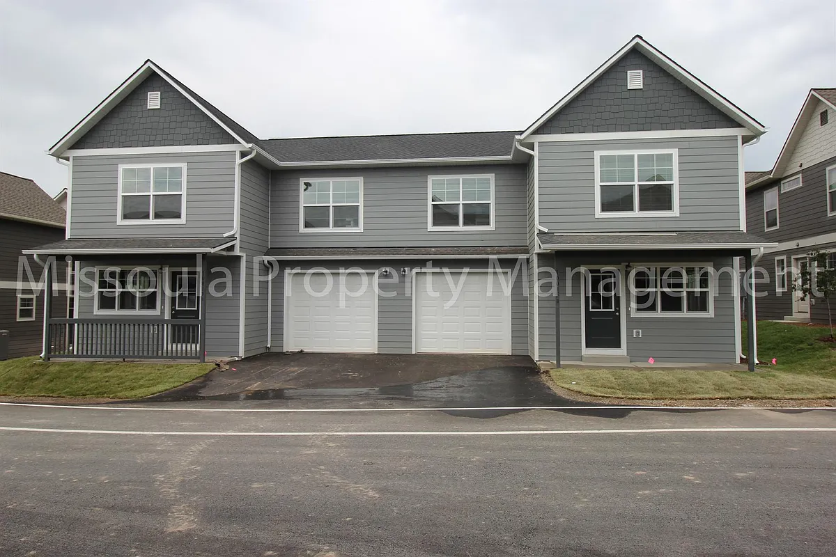 Building Photo - Pelletier Loop