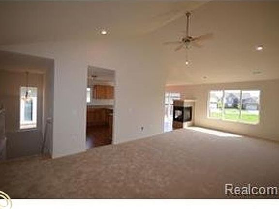 3rd image of 29355 Woodpark Cir #56