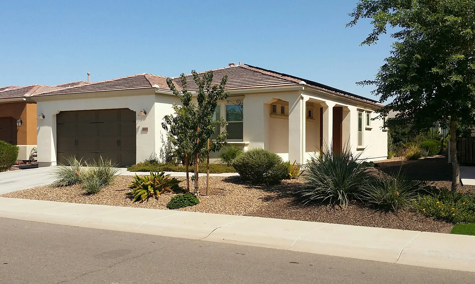 2 bed, 2.0 bath, 1314 sqft, $1,799 — Photo 2