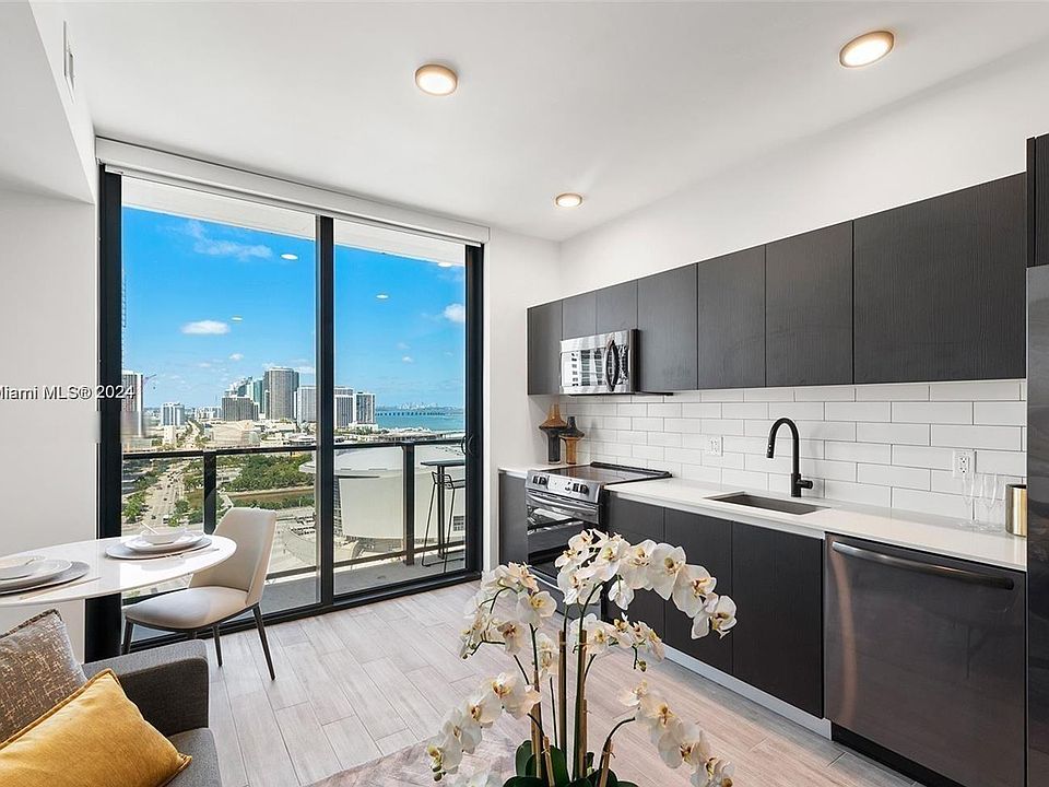 1st image of 398 NE 5th St Floor 1806