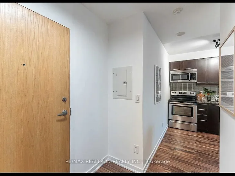 38 Joe Shuster Way #2010 — Photo 13
