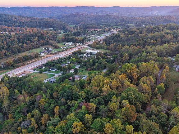 3rd image of Williams Dr