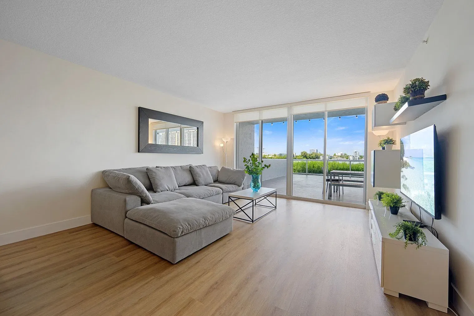 2 bed, 2.0 bath, 1302 sqft, $9,041 — Photo 1