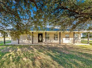 1771 Old Base Rd, Aurora, TX 76078