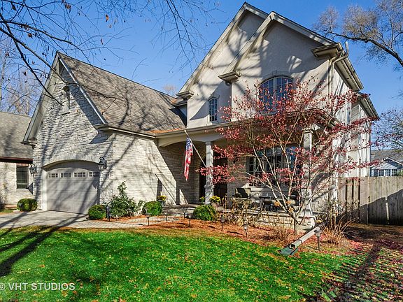 3rd image of 1139 Blackthorn Ln
