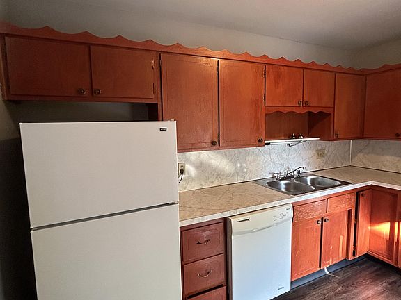 5th image of 310 Idlewylde Dr #3