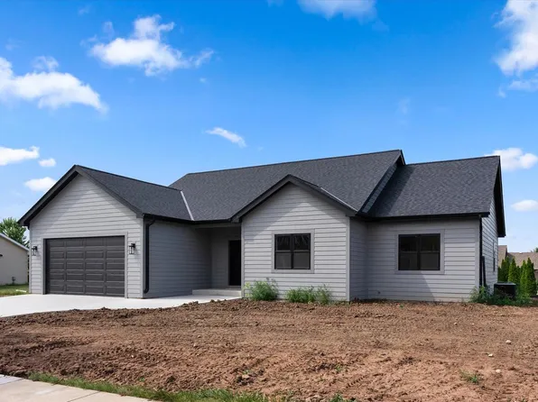 290 Liege LANE, Belgium, WI 53004