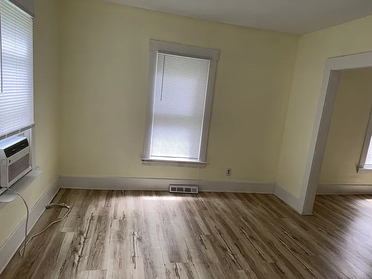 2740 Albion St — Photo 7