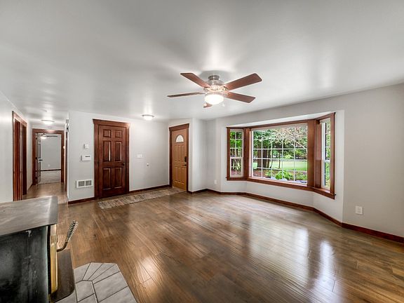 4th image of 34910 38th Avenue Ct E