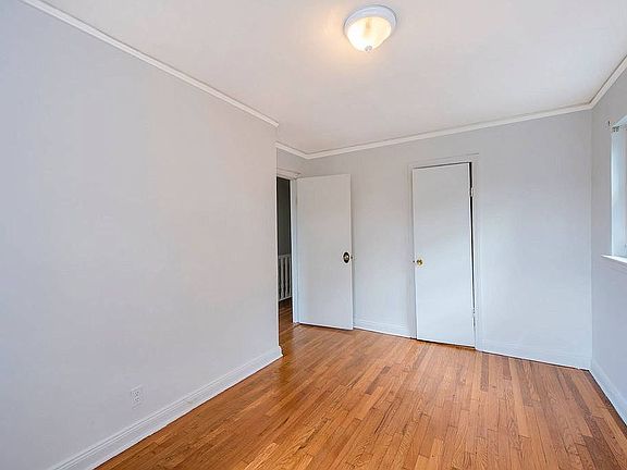3rd image of 8245 165th St