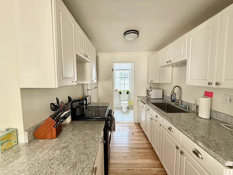 15 Lincoln St #3 — Photo 8