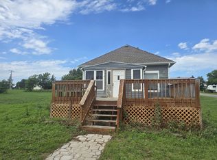 220 N Illinois Ave, Luray, KS 67649