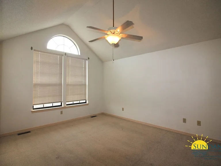 1100 Crosswinds Lndg #13 — Photo 10