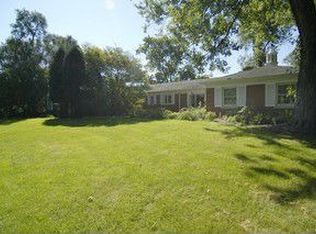 36 Lakeview Ln, Barrington, IL