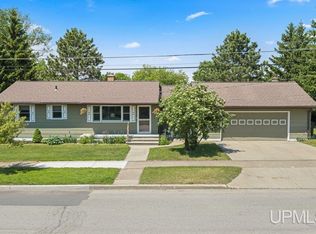 1924 14th Ave N, Escanaba, MI 49829