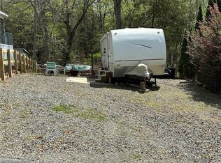 117 Deerfield Ln, New London, NC 28127