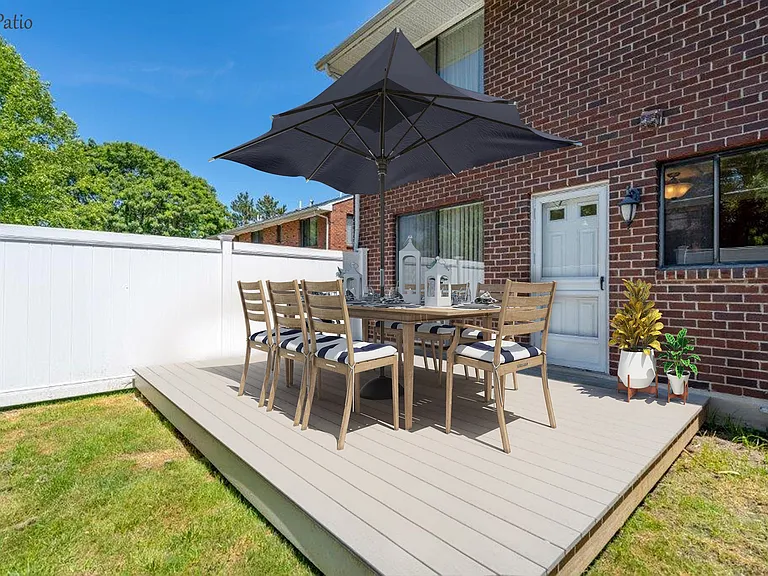 Hathaway Farms Townhomes at Northampton — Photo 42