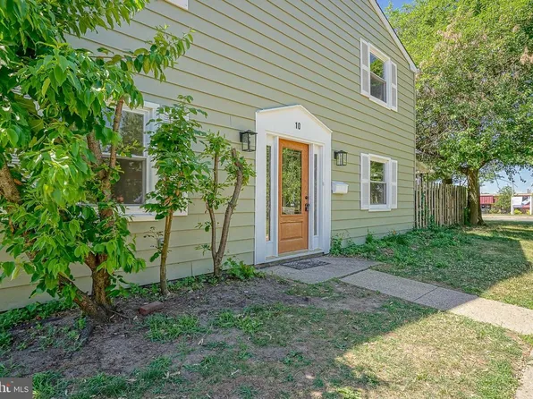 10 Radcliff Pl, Willingboro, NJ 08046