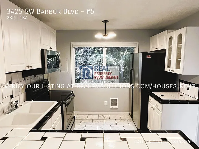 3425 SW Barbur Blvd #5 — Photo 11