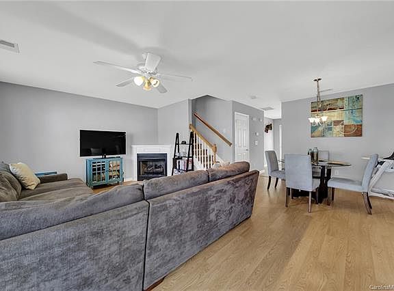 4th image of 6167 Warrior Ave