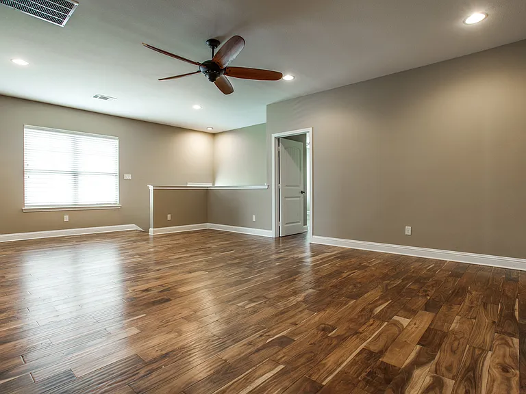 3141 Greene Ave — Photo 33