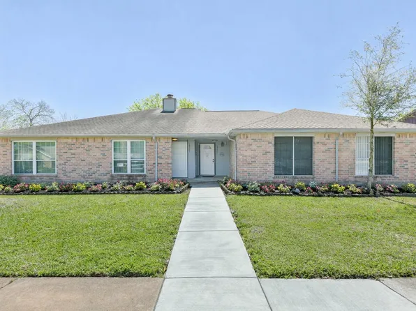 19323 Hollowlog Dr, Katy, TX 77449