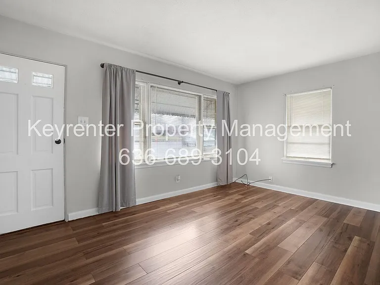 1045 N New Florissant Rd — Photo 15