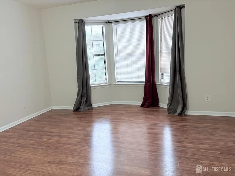 60 Lear Ct #60 — Photo 5