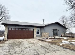 W11796 County Road F, Randolph, WI 53956