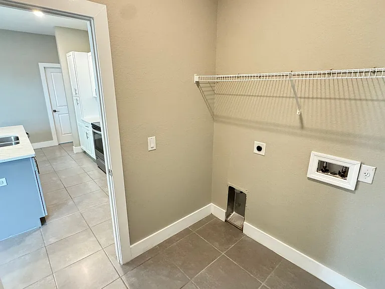 118 Lily Ln — Photo 18