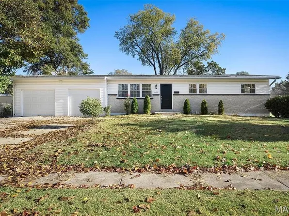 645 Pelican Ln, Florissant, MO 63031
