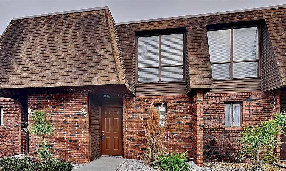 1st image of 1836 N CRYSTAL LAKE DRIVE #85