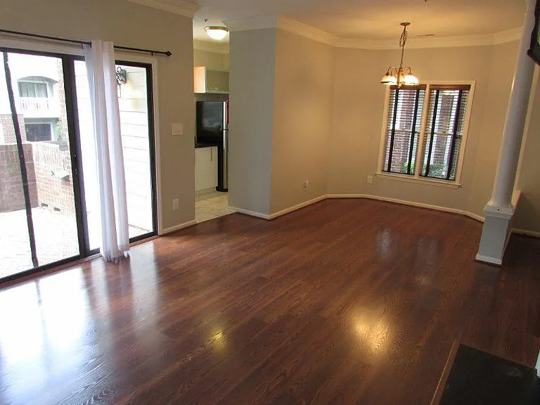 1001 Brighthurst Dr #101 — Photo 9