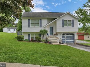201 Edinburgh Rd, York, PA 17406