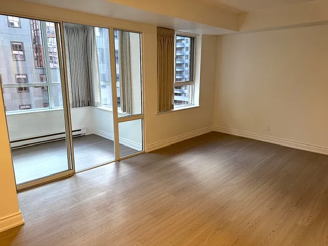 711 Bay St #1318 — Photo 18