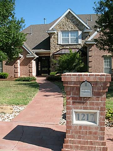 1st image of 1217 S Saddle Lakes Dr