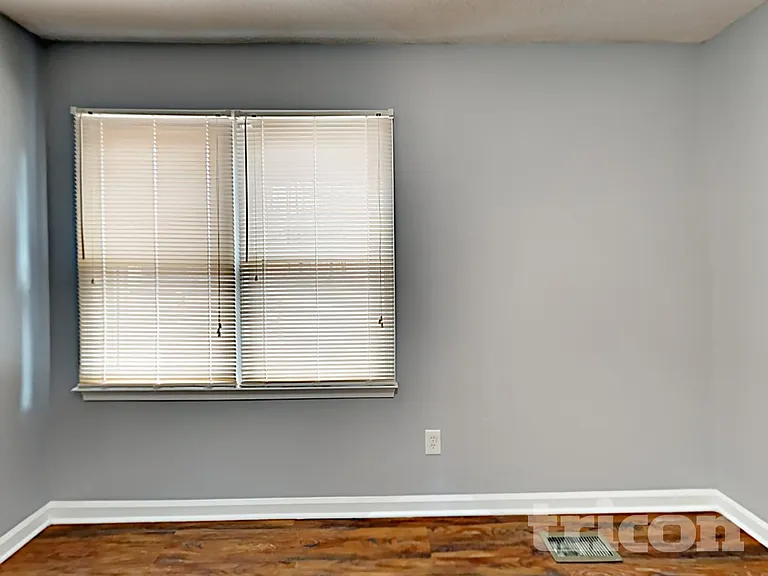 709 Quail Hills Dr — Photo 10