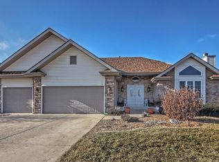 7372 Clark Rd, Merrillville, IN 46410