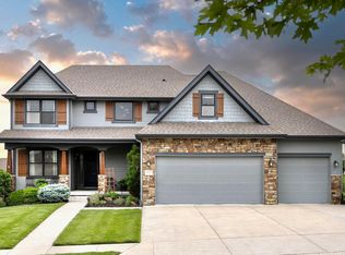 17672 Burdette St, Omaha, NE 68116