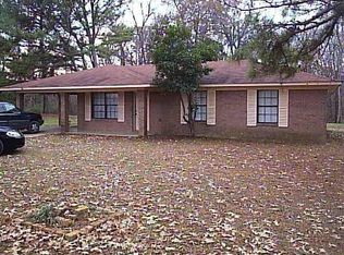 106 Hebron Dr, Vicksburg, MS 39183