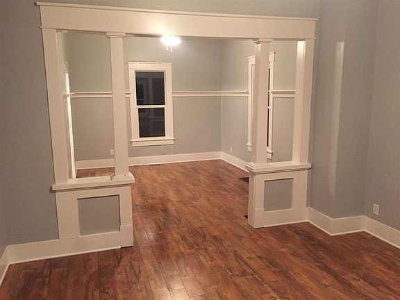 2nd image of 529 W Lawrence St