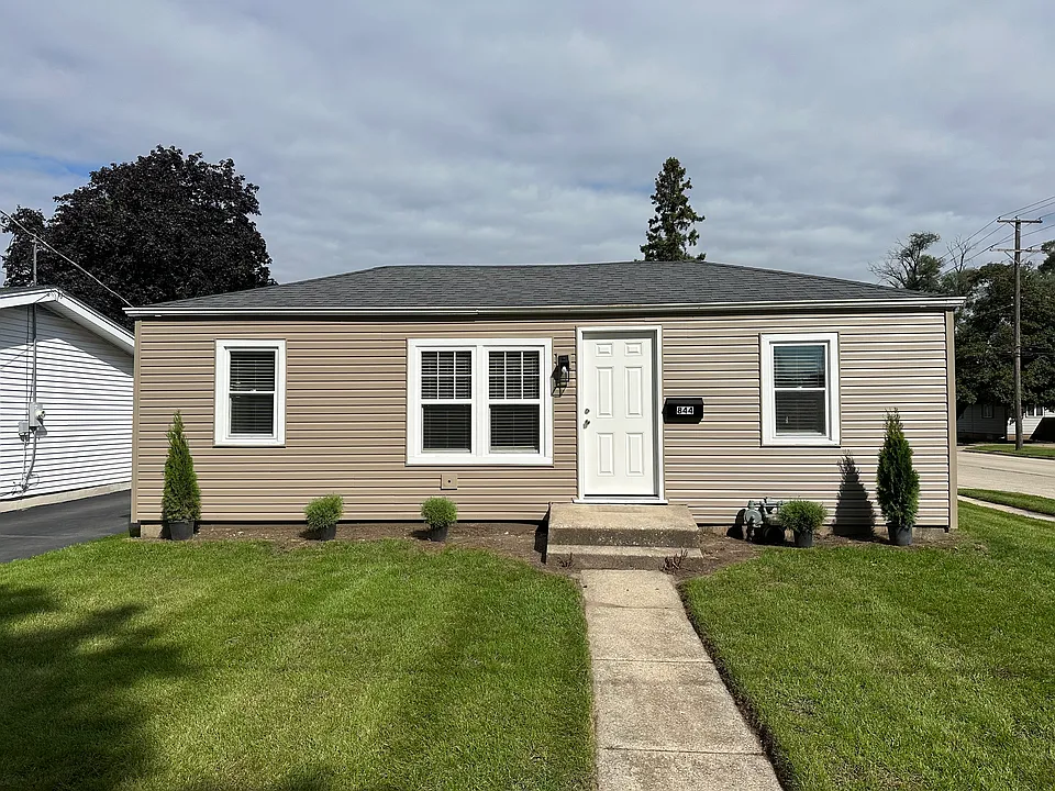 844 Merrill Ave