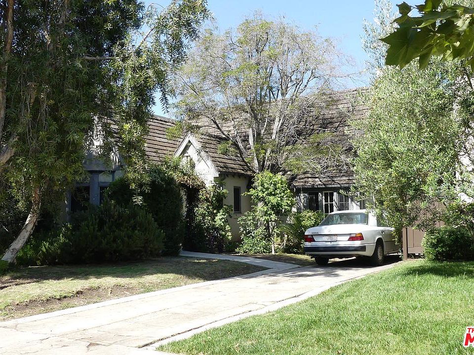 1st image of 167 N Citrus Ave