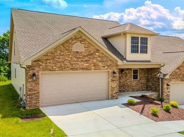 742 Sandstone Way, Belle Vernon, PA 15012