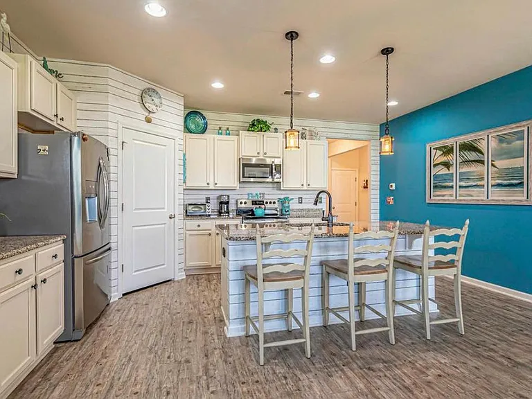 567 Hay Hill Ln — Photo 6